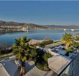Selection of 5 bedroom seafront villas with heated pool on Ciovo near Trogir, sleeps 10